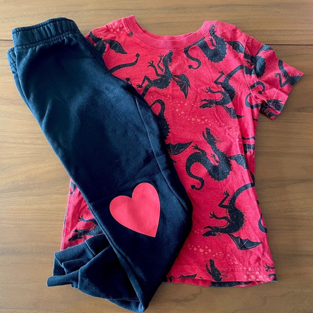 Short Sleeve 2 Piece Red Dragon T-Shirt & Jogger Set 5T Valentine Hearts Toddler
